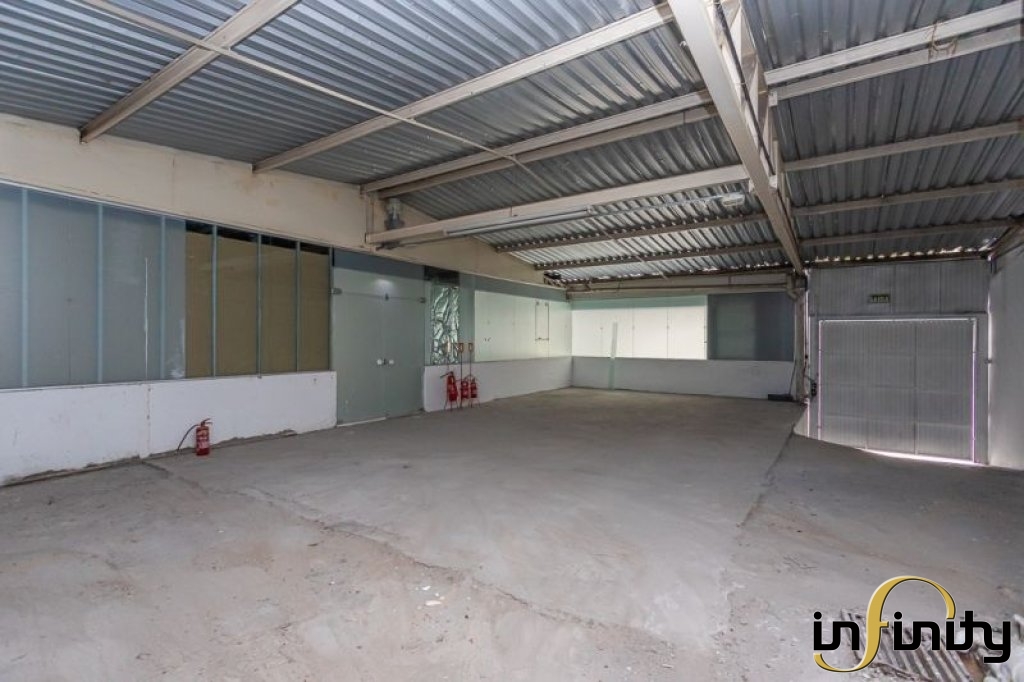 Infinity Investimentos Imobiliários Loja na Av. Wenceslau Escobar
